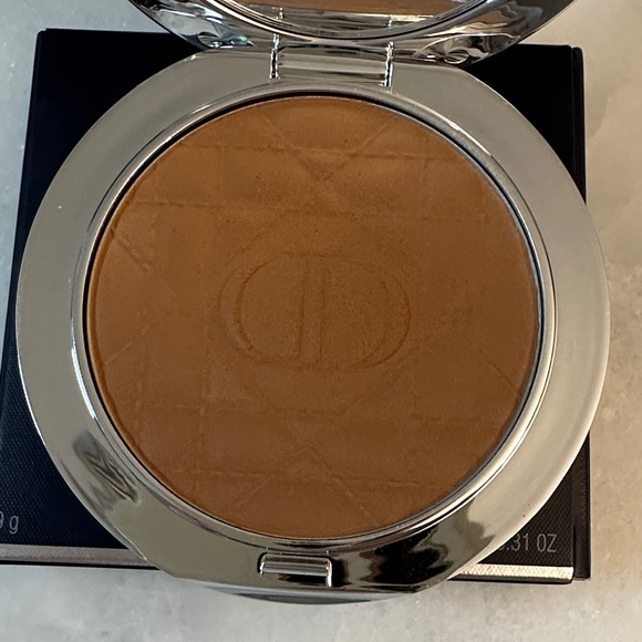 Dior Forever Nude Matte Filter Setting Powder in Black-035-Medium Tan - Picture 4 of 4